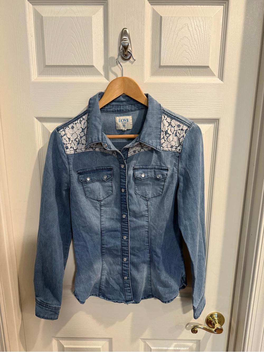 Love Culture Blue Denim Button-Down Pearl Snap Faded Fitted Shirt with Lace Yoke